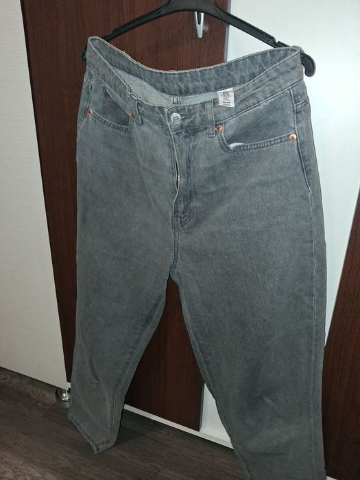 Blugi  Loose Mom Jeans