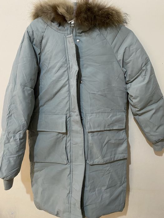 Безторг . Зимняя  куртка  отличном  состояний  срочно продам