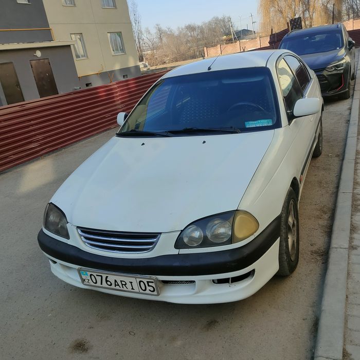 Авенсис 1998 года автомат
Машина на ходу кандер есть 
1.8 обьем