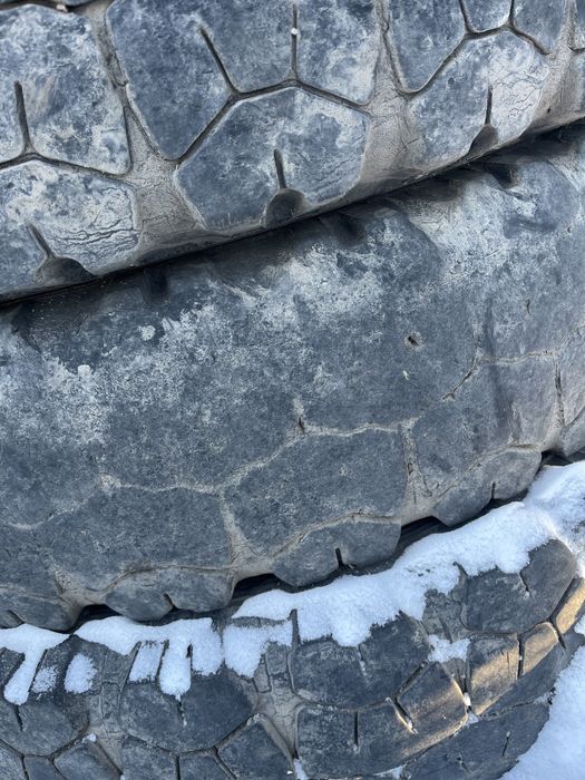 Резина Зил камаз 9R20