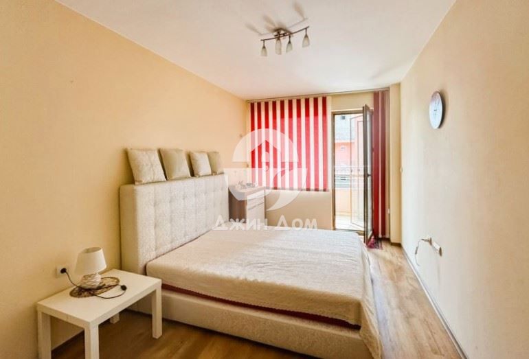 Продава се Двустаен апартамент в Бургас, Сарафово - 67 кв.м за 1642 €/кв.м - Снимка #4
