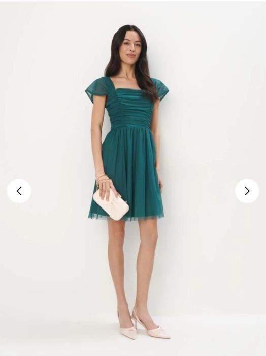 Къса официална рокля