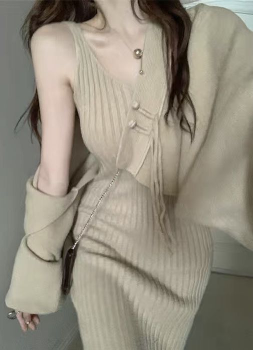 Комплект: платье и кардиган