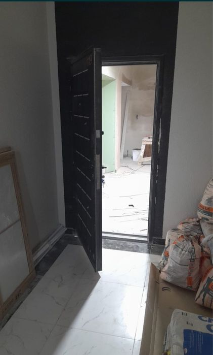 Продам наружный дверь