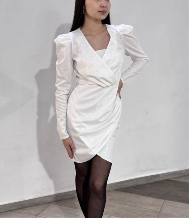 Продам женскую одежду