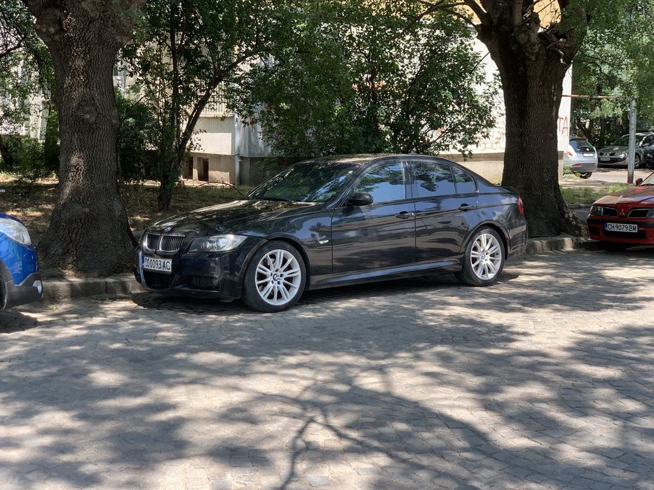 BMW 330 IX E90.