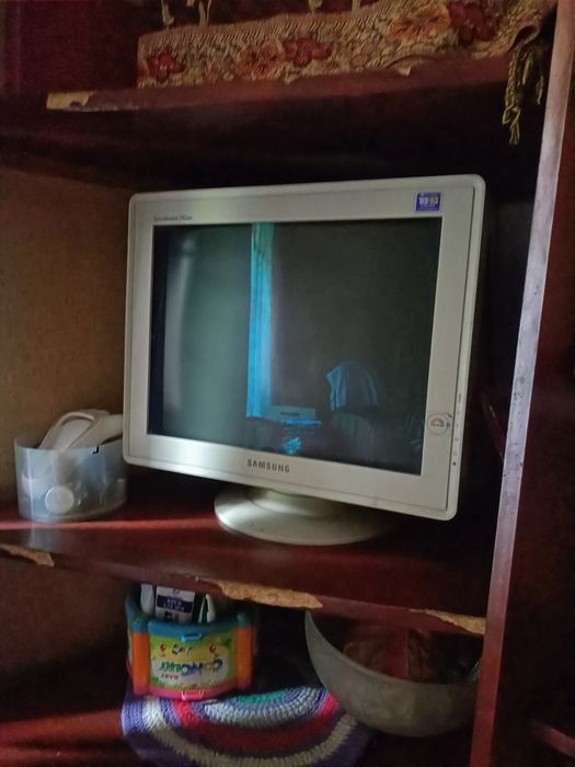 Продам старые  монитор