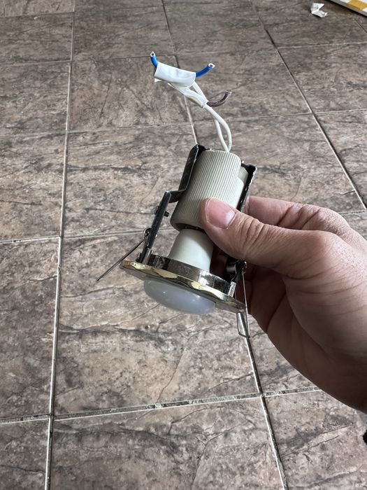 Светильник потолочный