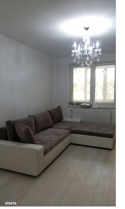 Apartament cu 3 camere decomandate, G. Enescu