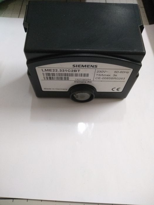 Siemens LME22.331c2. Блок управления LME 22/331c2вс. Блок управления горелкой Storm.