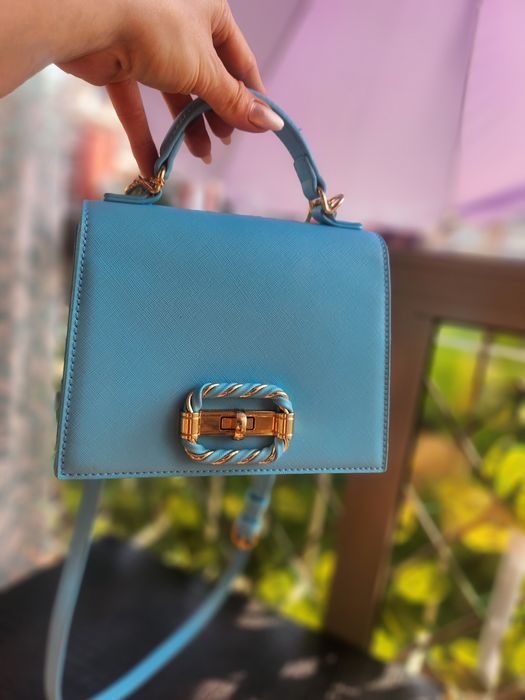 Нова кокетна чантичка