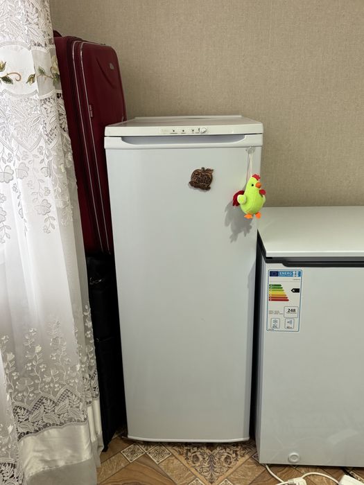 Продам морозильник в отличном состоянии 110*50