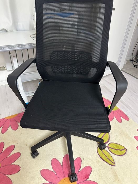 офисное кресло 2 штуки