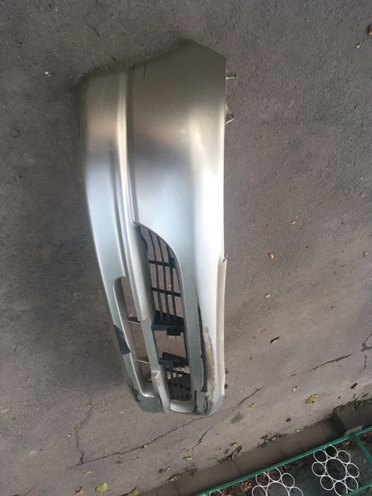 Toyota Granvia бампер