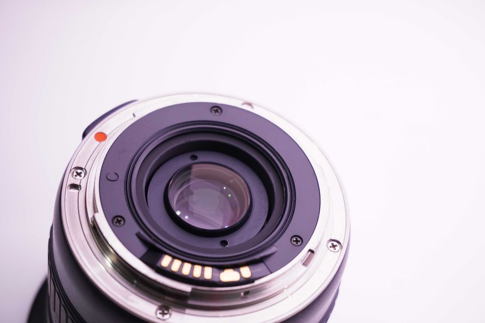 Obiectiv Full Frame Cosina 19-35mm F3.5-4.5 MC – Canon EF