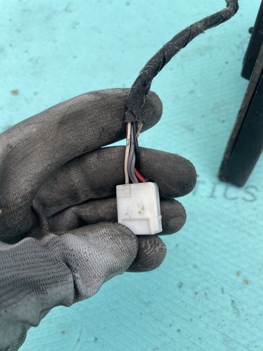 Огледало L- R Тойота Корола/ Toyota Corola 2006г