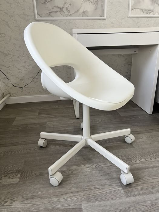 Компьютерное кресло IKEA , белый