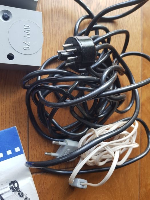 Set Bliț Vintage Luch-70 + Manual Aparat Foto FED 5B (Colecție/Retro)