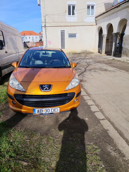 Vind peugeot 207