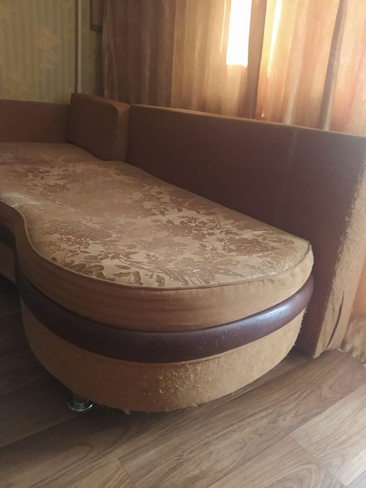 Продам угловой диван