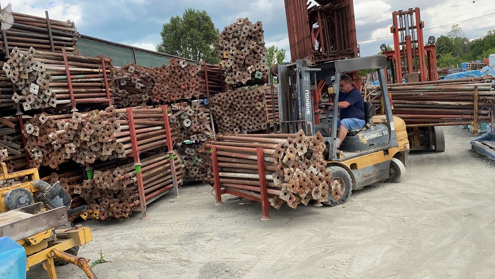 Inchiriez Schela-Metalica———— Popi Metalici RON 3,5 bucata Vama Veche