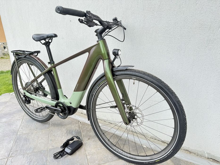 Bicicleta electrica Cube Kathmandu SLT 2025 S full carbon Bosch SX