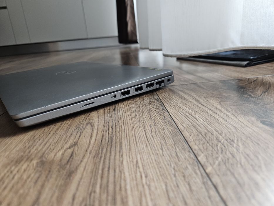 Dell Intel i7 1265u, 16GB DDR4, 256GB SSD, 14 inch fullhd, Windows 11