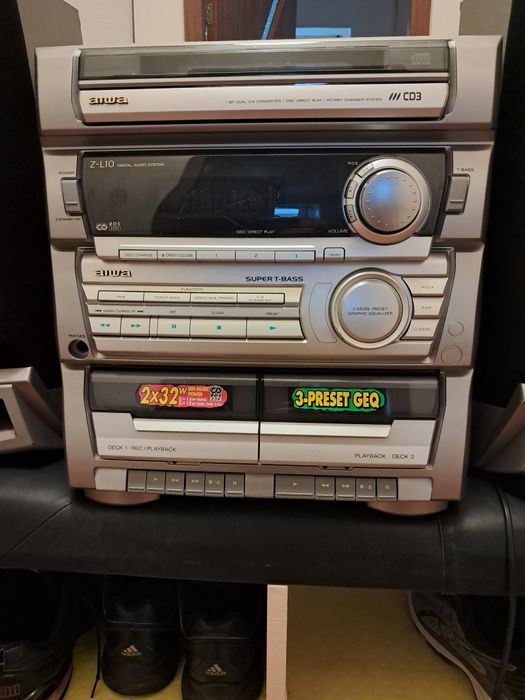 Combină muzicală Aiwa