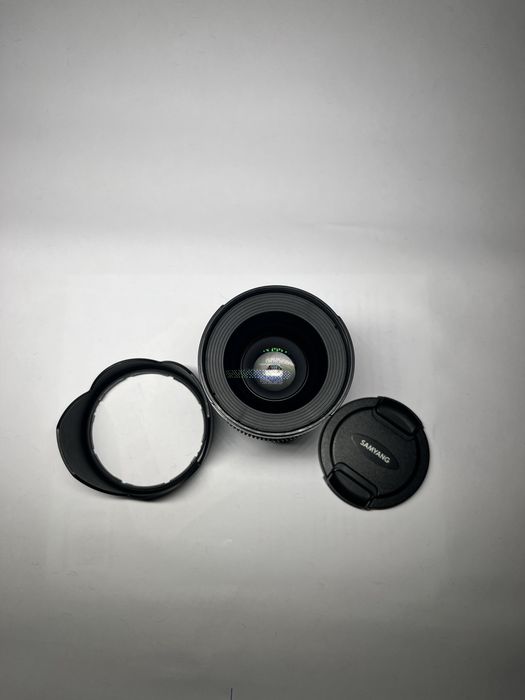 Obiectiv EF Samyang 35mm  VDSLR T 1.5 si Samyang 20mm F1.8