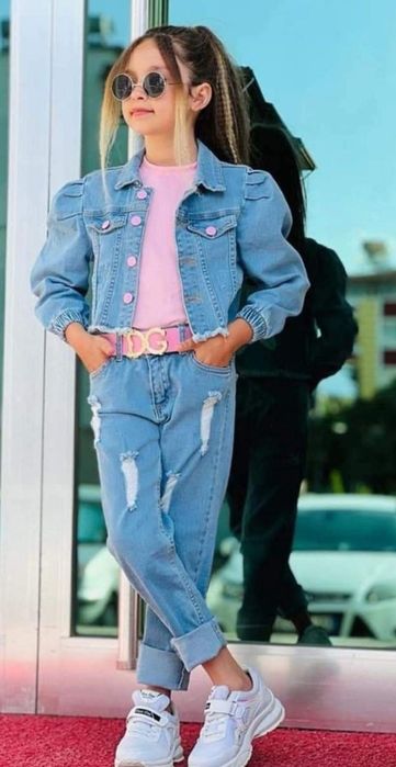 Compleu pentru fetite