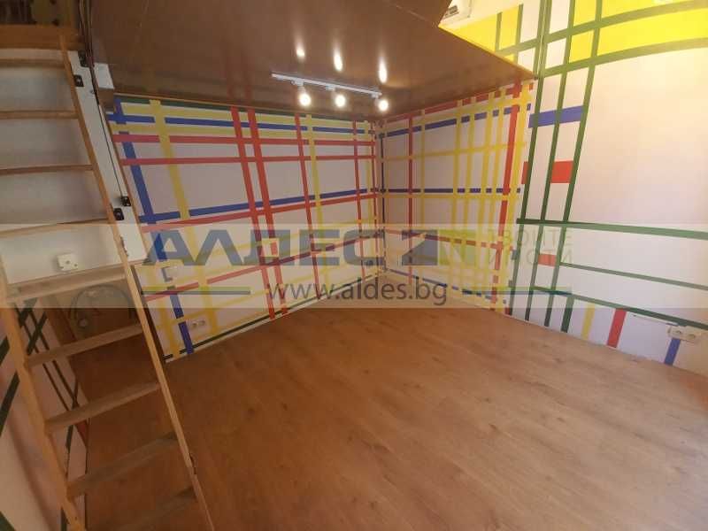 Дава се под наем Магазин в София, Център - 15 кв.м за 550 € - Снимка #4