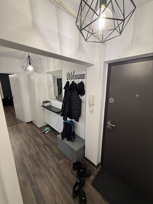 Apartament 3 camere etaj 1 girocului