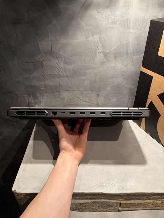 КАТО ЧИСТО НОВ Lenovo Legion Pro 5 | RTX 4070 | Intel i7 | Windows 11