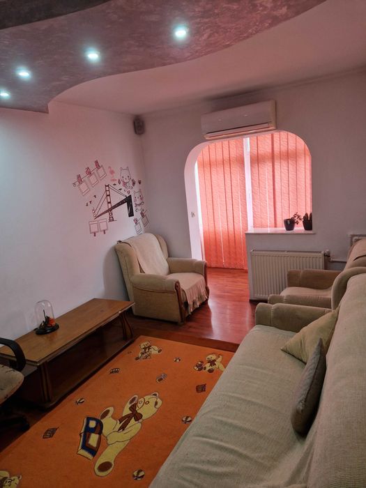 Apartament de închiriat valcea