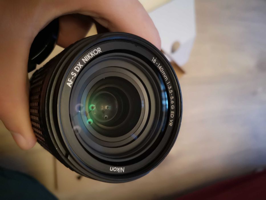obiectiv dslr nikon af-s dx nikkor 18 - 140