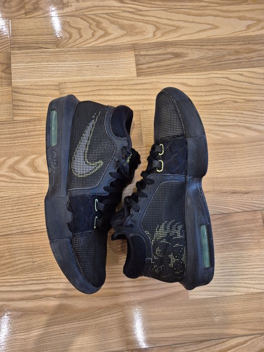 Nike Lebron Witness 8