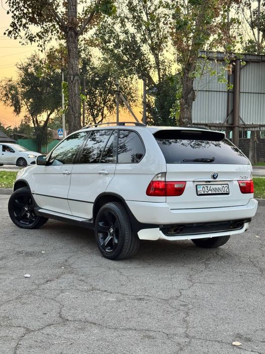 Продам машину BMB X5