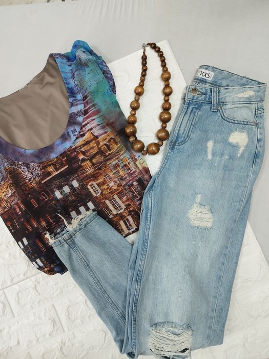 Дрехи втора употреба  /екстра качество/склад на едро