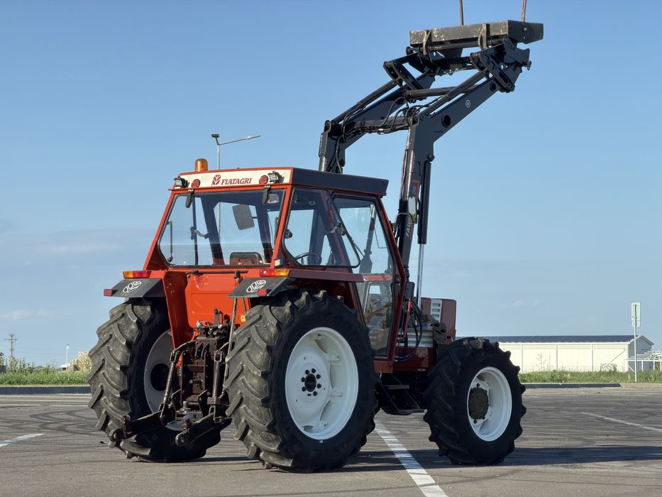 Tractor Fiat Agri 70 90  Incarcator Faucheux F2 + Furca import Belgia Fiat 80 90 Fiat 82 94 Fiat 88 94 Case CLaas New Holland John Deere