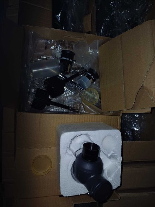 Telescop Celestron AstroMaster 90EQ, refractor