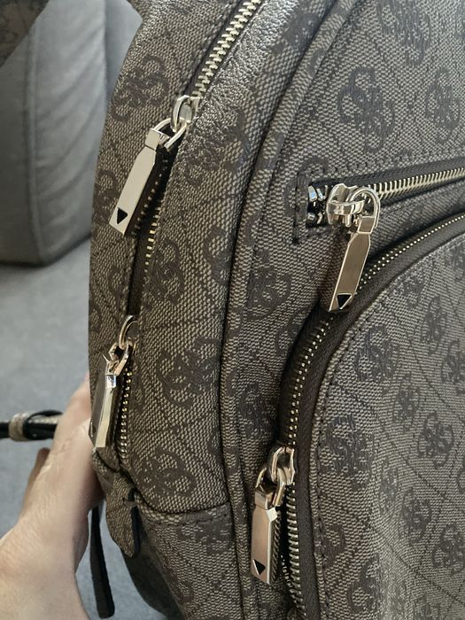 Раница оригинална Guess