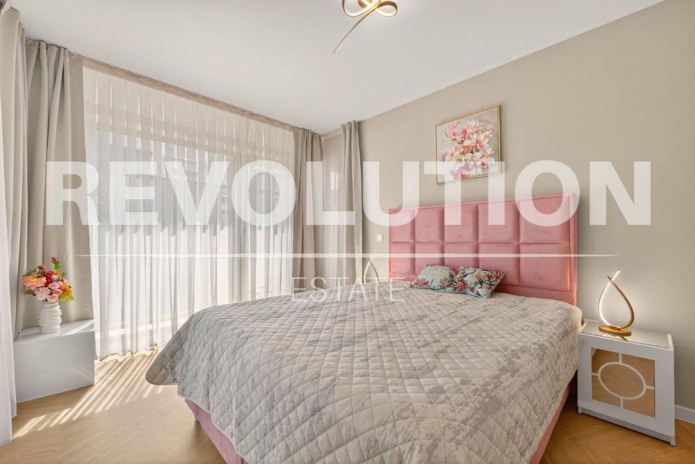 Дава се под наем Тристаен апартамент в Варна, Център - 100 кв.м за 1000 € - Снимка #5