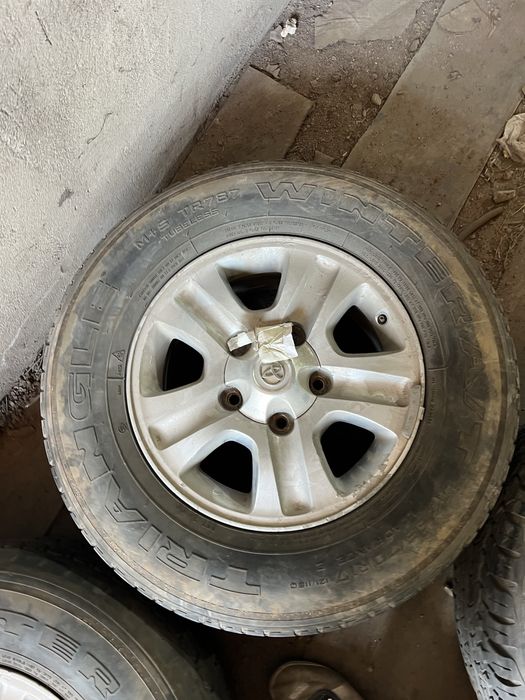 Продаю колеса на Land cruiser 100