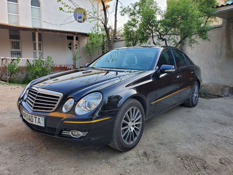 Мерседес бенц Е 240  кузов W211 , обьем  3.2 ,2003 года