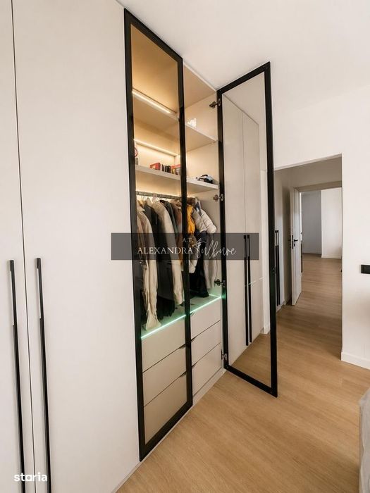Apartament 3 camere, 2 bai, 75 mp, terasa 82 mp, garaj