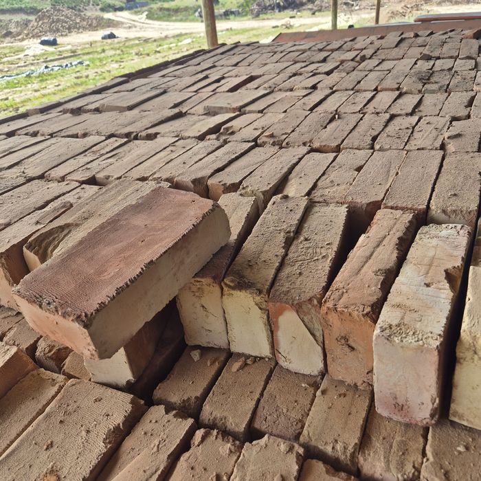 Кирпич красный кирпич