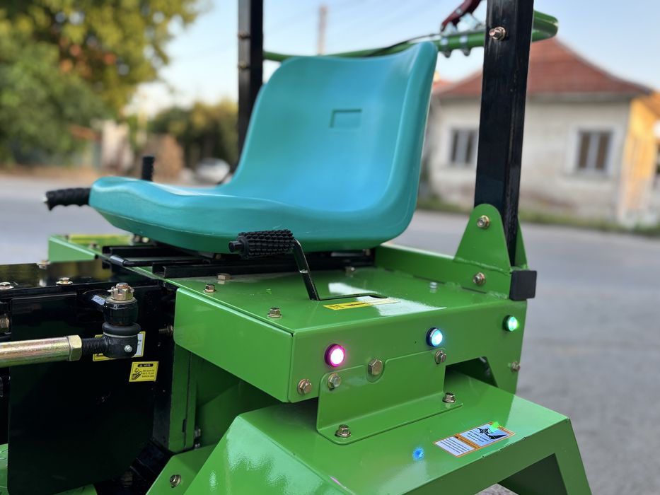 Мини трактор 4х4 ЧИСТО НОВ С ГАРАНЦИЯ