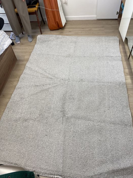 Продам ковер размер 1,5 на 2,3