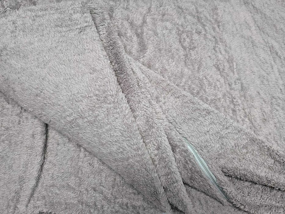Răsfăț Suprem: Set Lenjerie Pat King Cocolino – Textură „Cloud-Soft” Gri Deschis