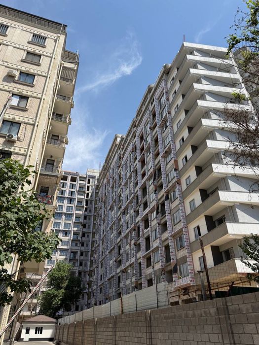 Продается 2х комнатная новостройка в Яккасарай